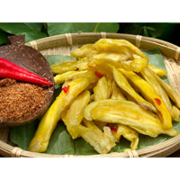 Xoài non sấy muối ớt - phiên bản gọi tuổi thơ về của xoài xanh chấm mắm