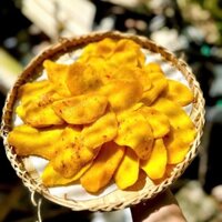 Xoài Thái sấy dẻo ướp muối ớt cay bùng hương vị