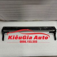 Xương đỡ cản trước Toyota Fortuner 2009-2015