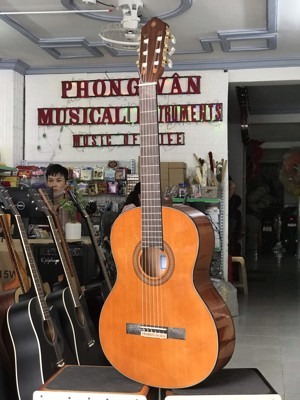 Đàn Guitar Yamaha Classic C80