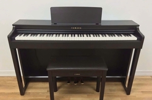 Đàn Piano Yamaha Clavinova CLP-525R
