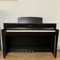 Yamaha CLP-575