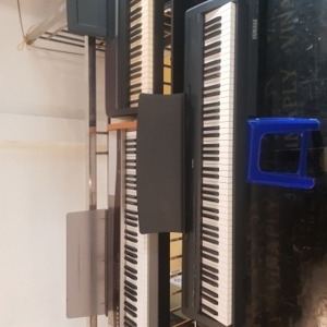 Đàn Piano Điện Yamaha P95 (P 95) - Màu B/ S