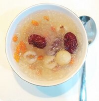 Yến Chưng Tươi – Táo Đỏ, Long Nhãn, Hạt Sen, Kì Tử, Dừa Xiêm -200ml – Yến Sào Plaza