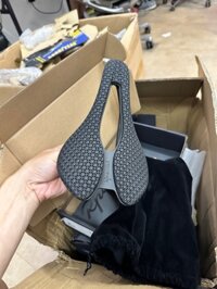 Yên xe đạp carbon 3D Air chính hãng Rpantahi SL6 Full box - chiếc