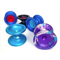 YoYoFactory Horizon Pivot Prototype 2" Yo-Yo - Wide Angle YoYo with Finger Spin Hub (Blue/Red)