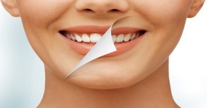 10 cách làm trắng răng hiệu quả an toàn tại nhà từ thiên nhiên