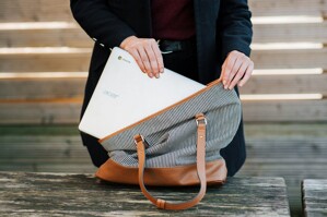 15 laptop vỏ kim loại nhôm nguyên khối sang mắt nhỏ gọn giá từ 10 triệu đồng