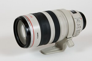 15 lens Canon chụp chân dung tốt nhất hiện nay có giá từ 3 triệu đồng