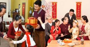 16 món quà Tết ý nghĩa của con rể dành tặng cho bố mẹ vợ