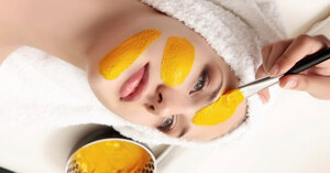 3 loại mặt nạ từ nghệ giúp da trắng sáng rạng rỡ đón tết 2023