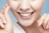 4 bước dùng chỉ nha khoa đúng cách sạch miệng không làm thưa răng