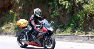 4 nhóm đồ cần chuẩn bị khi đi phượt bằng xe máy?