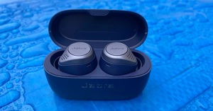 4 tai nghe chống nước tốt nhất năm 2020