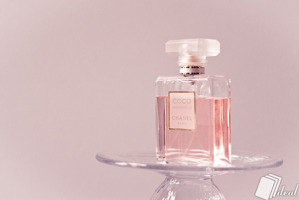 5 cách cơ bản phân biệt nước hoa nữ thật và giả