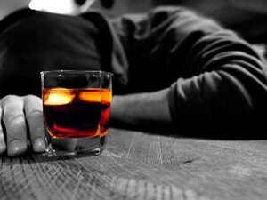 6 thói quen xấu tuyệt đối không nên làm vào ban đêm