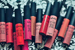 7 cây son giá rẻ được phái đẹp Việt "săn lùng" suốt cả năm 2016