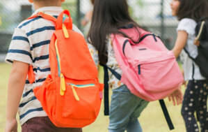 7 mẫu cặp chống gù lưng Việt Nam siêu nhẹ nhiều ngăn giá từ 300k