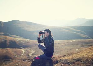 9 loại ống nhòm tốt nhất chuyên dụng để du lịch, săn bắn, tìm ong