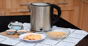 Ấm siêu tốc Philips HD9316 chính hãng bao nhiêu tiền? Có ưu điểm gì?