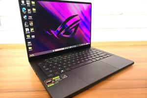 Asus ROG Zephyrus G14 GA403UV - Trang bị cao cấp, thích hợp cho dân kỹ thuật, sáng tạo