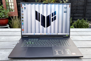 ASUS TUF Gaming A18 (2025): Quái vật 18 inch nhẹ nhất, giá tốt ngỡ ngàng