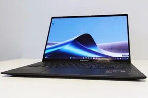 Asus Zenbook 14 OLED UX3405MA - Laptop văn phòng đẹp từ ngoại thất đến màn hình hiển thị