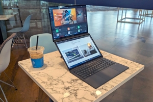 Asus Zenbook Duo UX8406: Biến hình đầy tính sáng tạo!