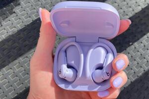 Beats Powerbeats Pro 2: Đánh giá tai nghe thể thao hàng đầu năm 2025?