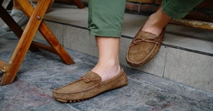 Bí quyết vệ sinh và bảo quản giày lười nam da lộn