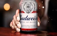 Bia Budweiser của nước nào, giá bán lẻ bao nhiêu?