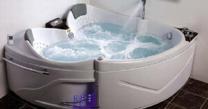 Bồn tắm sục của hãng nào tốt nhất?