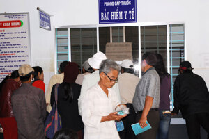 Các đối tượng phải đóng bảo hiểm y tế bắt buộc