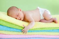Cách chống tràn hiệu quả khi dùng tã giây cho bé ban đêm