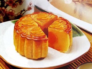 Cách làm bánh trung thu đậu xanh nhân trứng muối