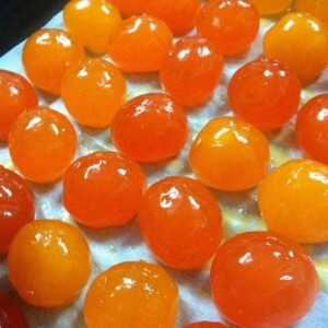 Cách làm trứng muối cho bánh trung thu ngon đúng điệu