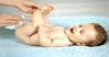 Cách sử dụng khăn ướt an toàn cho bé sơ sinh
