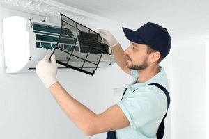 Cách tháo điều hòa Panasonic để vệ sinh tại nhà chuẩn như chuyên gia