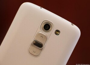 Cận cảnh phiên bản thu nhỏ của smartphone "bom tấn" LG G2