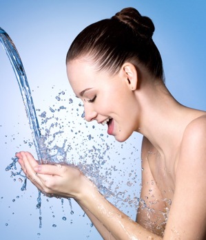 Chăm sóc da buổi sáng đầy đủ các bước chỉ trong 10 phút