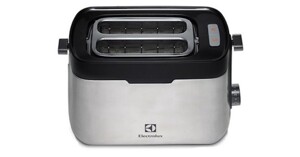 Chất lượng máy nướng bánh mì Electrolux ETS5604S có tốt không?