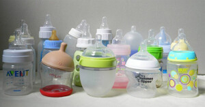 Chuyên gia tư vấn cách chọn bình sữa tốt nhất cho bé