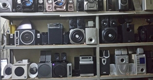 Có nên mua loa vi tính cũ hay không? Cần chú ý những gì để mua được loa tốt??