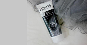 Có nên mua sữa rửa mặt Pond đen không? Giá bao nhiêu?