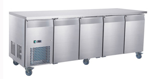 Có thể mua trả góp bàn mát Furnotel 4 cánh 566 lít FRUC-3-1 không?