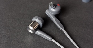 Đánh giá chi tiết về chiếc tai nghe Sony MDR-XB55AP Extra Bass