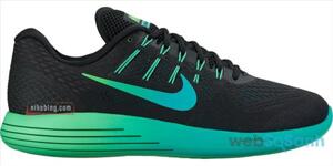 Đánh giá giày chạy bộ Medium Arch Nike LunarGlide