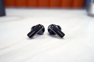 Đánh giá Huawei FreeBuds Pro 4: Thiết kế cao cấp và âm thanh chất lượng