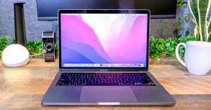 Đánh giá laptop Apple MacBook Pro 13 inch M2 2022: Thiết kế cũ nhưng hiệu năng vượt trội