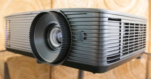 Đánh giá máy chiếu Optoma HD146X